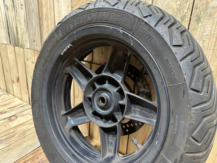 RUEDA TRASERA COMPLETA YAMAHA XMAX 125 2006