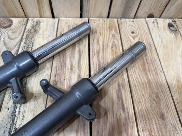 AMORTIGUADORES DELANTEROS YAMAHA XMAX 125 2006