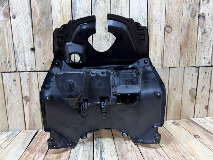 CONTRAESCUDO YAMAHA XMAX 125 2006 - QrBox.es