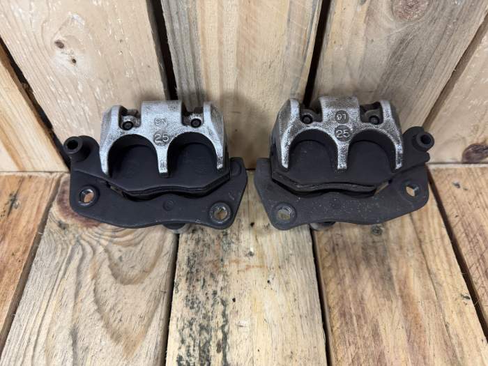 PINZAS DELANTERAS SUZUKI BURGMAN 400 2010