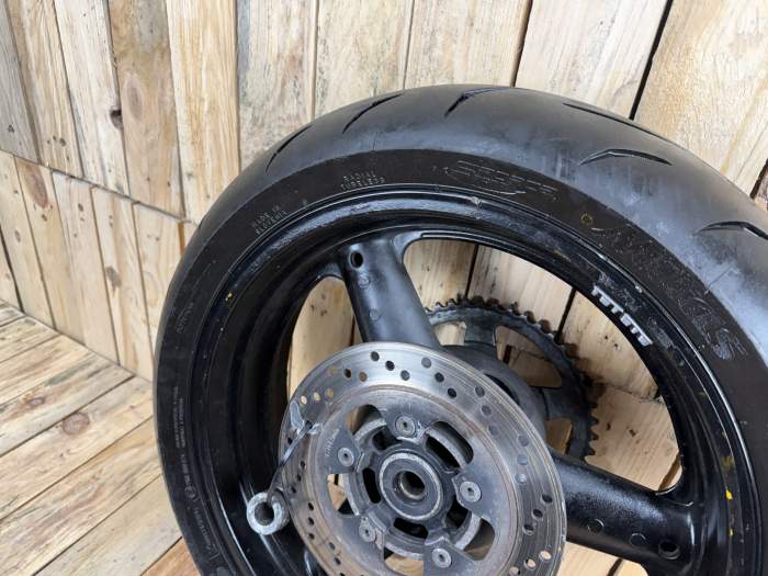 RUEDA TRASERA COMPLETA SUZUKI BANDIT 650 2006