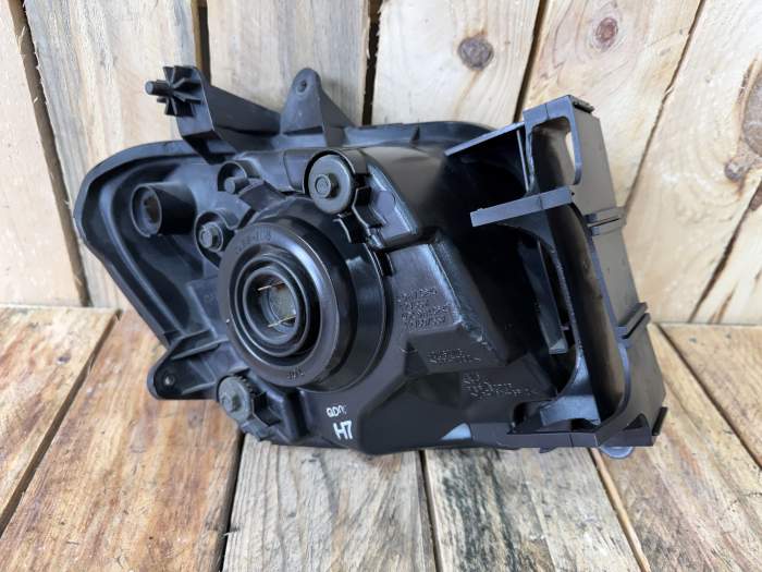 FARO IZQUIERDO SUZUKI BURGMAN 650 2003