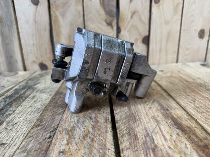 PINZA TRASERA SUZUKI BURGMAN 650 2003