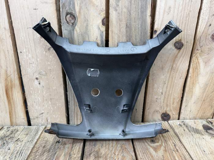 PLASTICO TRASERO YAMAHA XMAX 125 2006