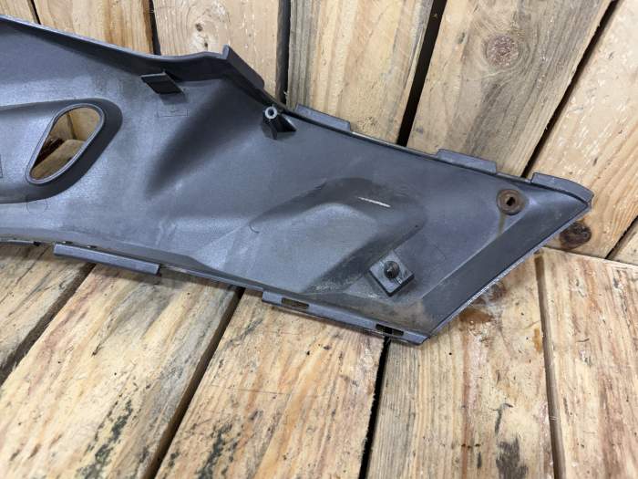 TAPA LATERAL DERECHA YAMAHA XMAX 125 06-09 1