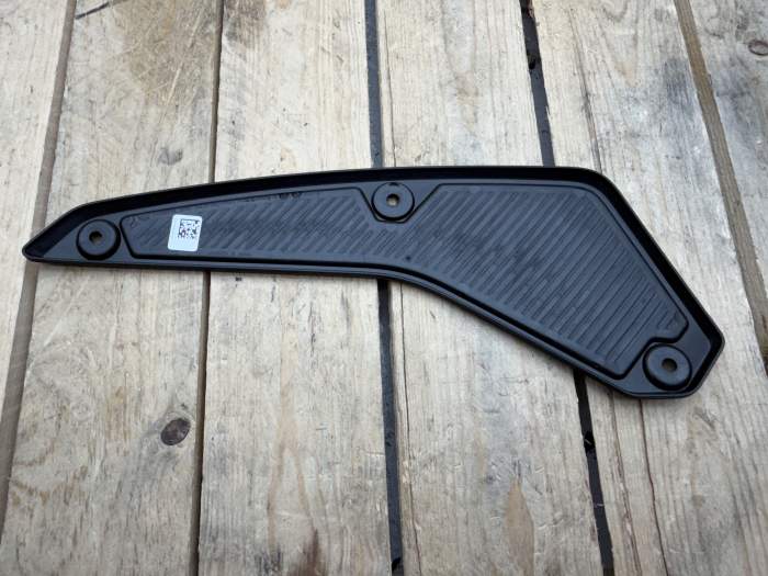 CUBIERTA SUP. IZQUIERDA TANQUE R1300GS