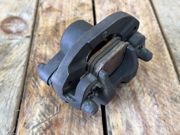 PINZA FRENO DELANTERA HONDA S-WING 125 07-12