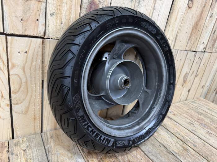 RUEDA TRASERA HONDA S-WING 125 07-12