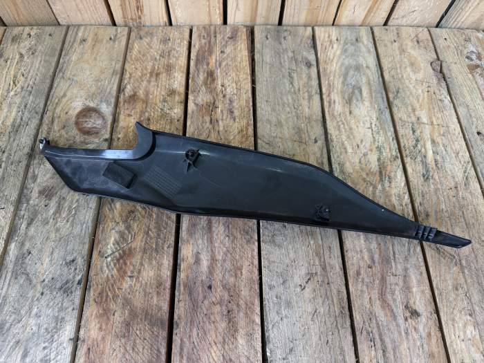 PLASTICO IZQUIERDO DEPOSITO KAWASAKI ER-6N 09-11