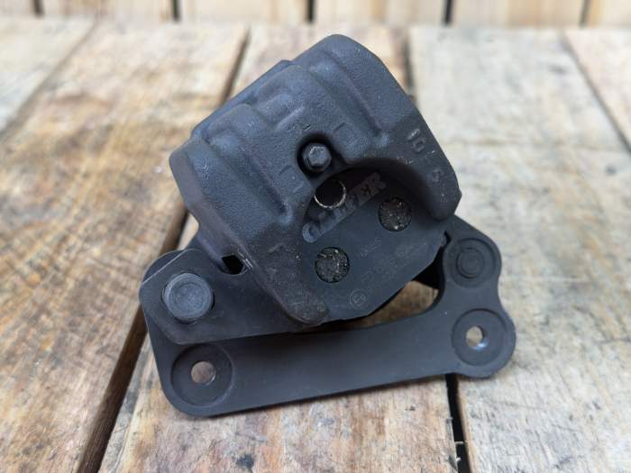 PINZA DE FRENO TRASERA KAWASAKI ER-6N 09-11