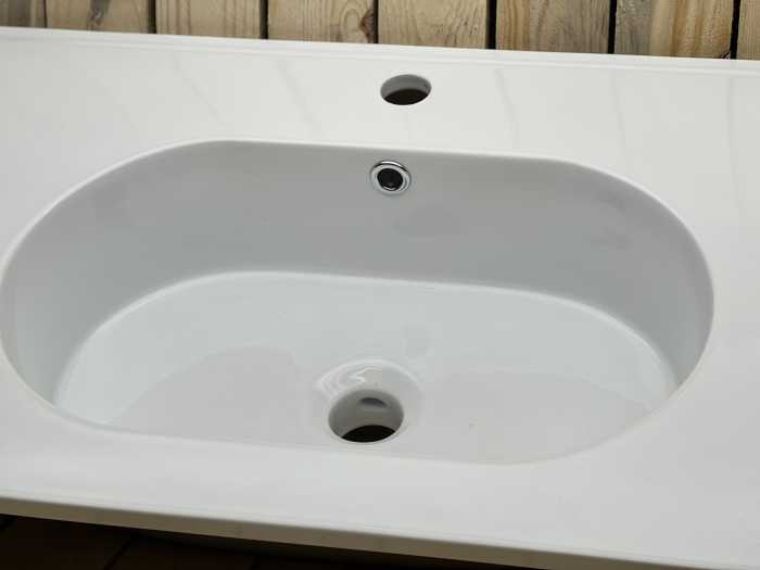 LAVABO DE PORCELANA BLANCA 100CM