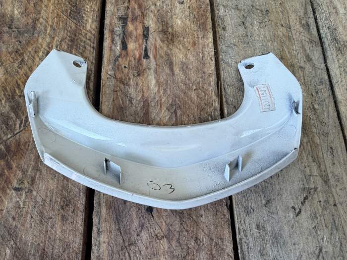 TAPA CENTRAL TRASERA KAWASAKI ER-6N 09-11