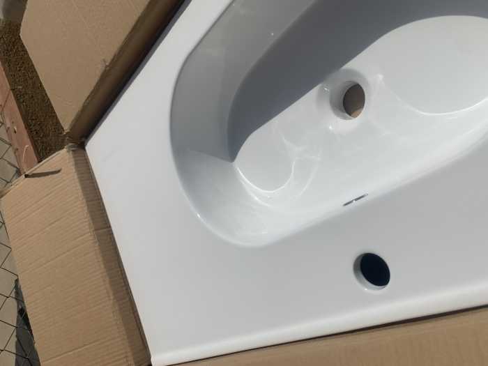 LAVABO DE PORCELANA BLANCA 100CM