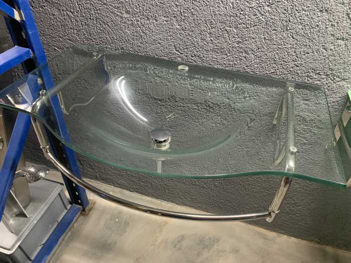 PICA LAVAMANOS CRISTAL 95CM CON SOPORTES