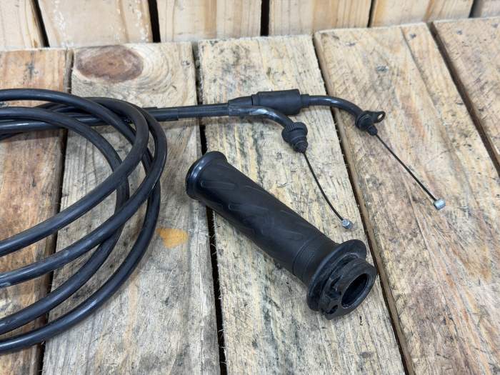 PUÑO CON CABLES DE GAS SUZUKI BURGMAN 400 07-17