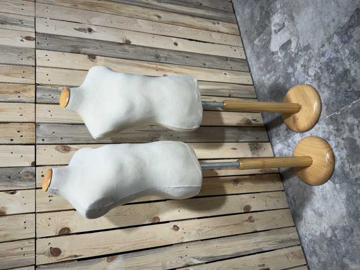 PACK 2 MANIQUIS MADERA 125 CM
