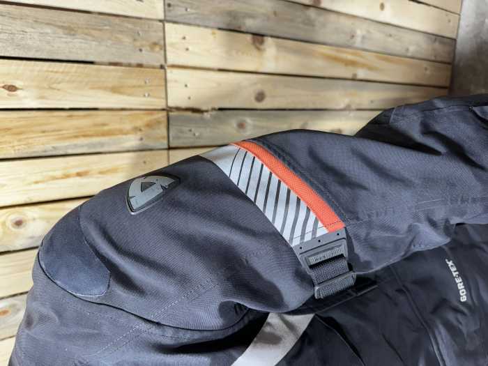 CHAQUETA T-3XL REVIT POSEIDON NEGRA