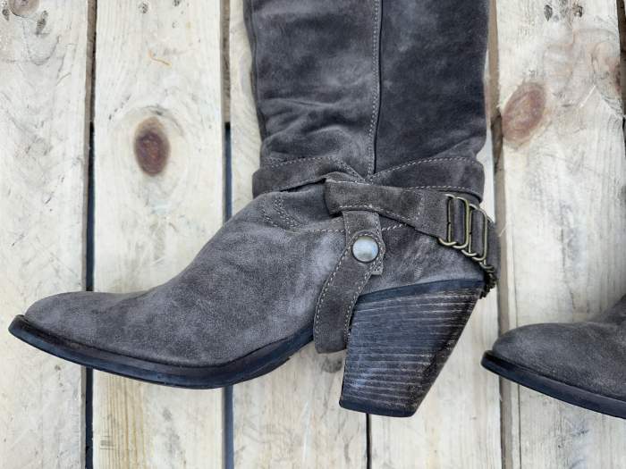 BOTAS T-40 LARGAS JANET & JANET - QrBox.es