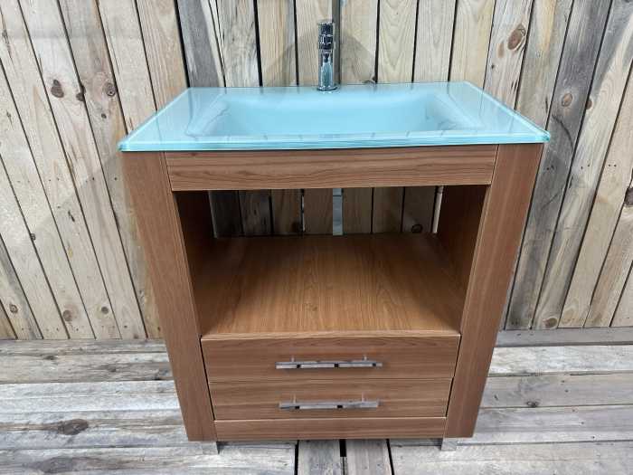 MUEBLE CON PICA Y GRIFO