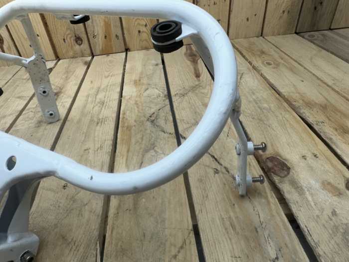 SOPORTE FARO CARENADO APRILIA FUTURA AF1