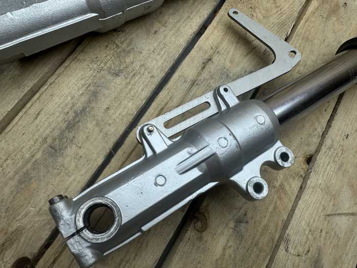 HORQUILLAS DELANTERAS APRILIA FUTURA AF1
