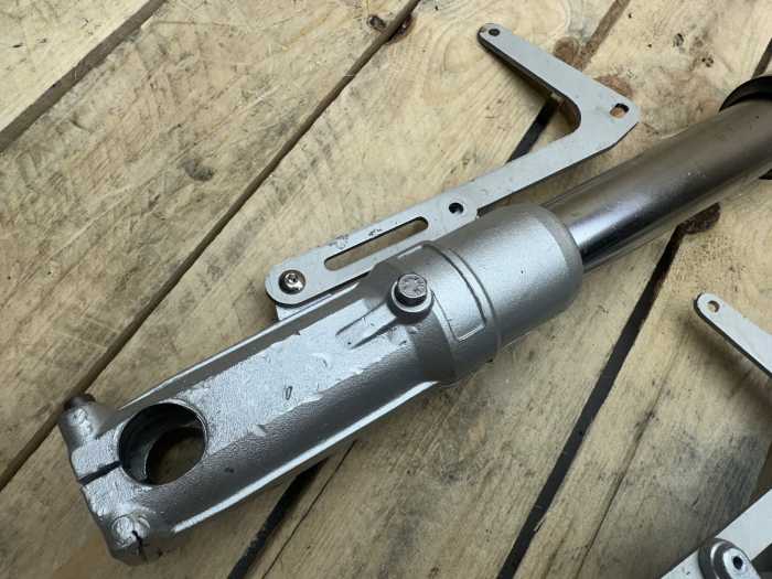 HORQUILLAS DELANTERAS APRILIA FUTURA AF1