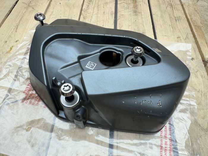 TAPA DE CULATA IZQ BMW R1250GS