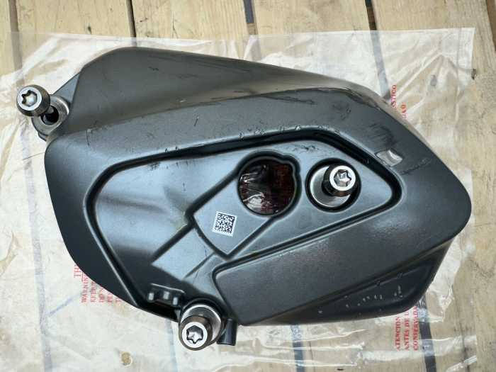 TAPA DE CULATA IZQ BMW R1250GS
