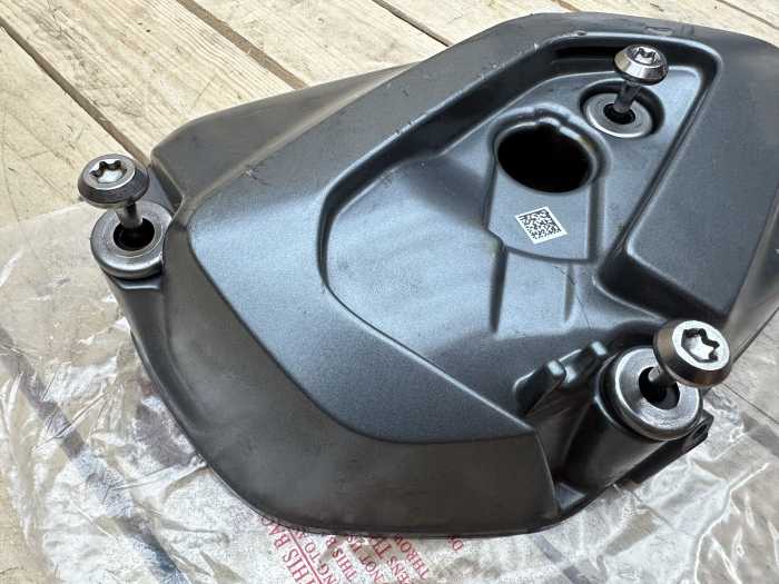 TAPA DE CULATA IZQ BMW R1250GS