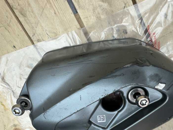 TAPA DE CULATA IZQ BMW R1250GS