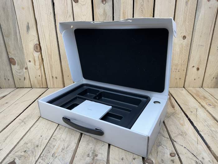 CAJA MAC BOOK PRO 13.3