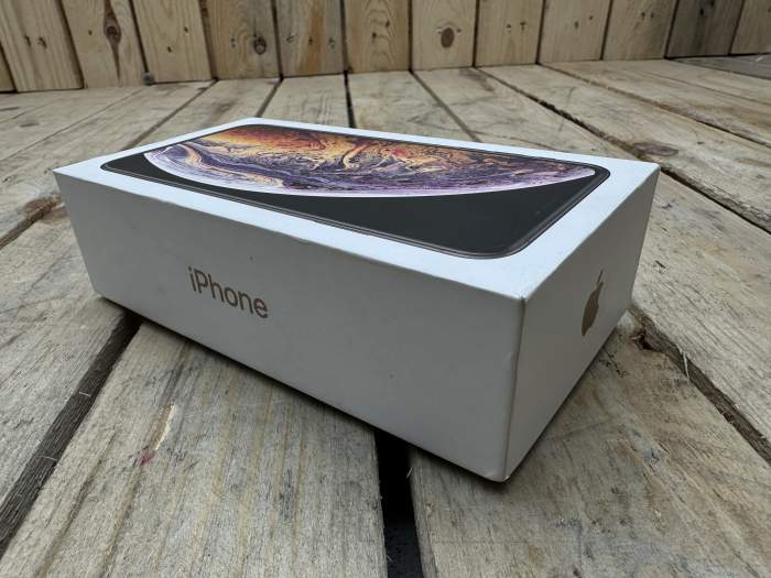 CAJA IPHONE XS MAX 64GB GOLD