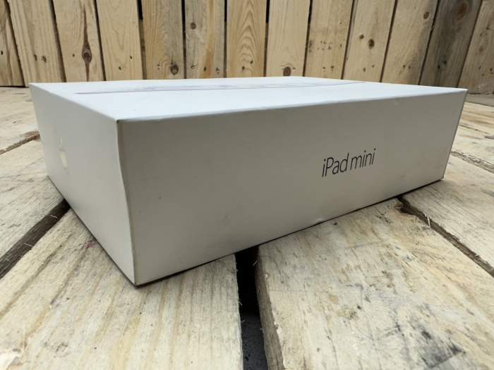 CAJA IPAD MINI 2 WIFI 32GB SILVER