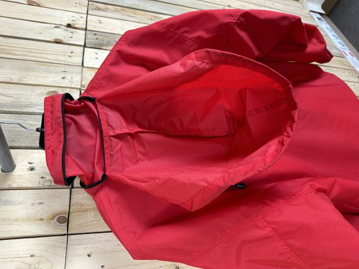 CORTAVIENTOS T-S ROJO GARIBALDI