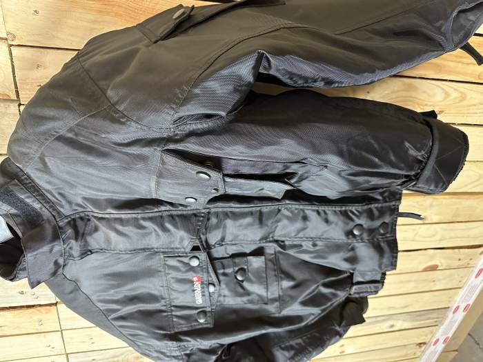 CHAQUETA T-M MOTO GARIBALDI NEGRA 2