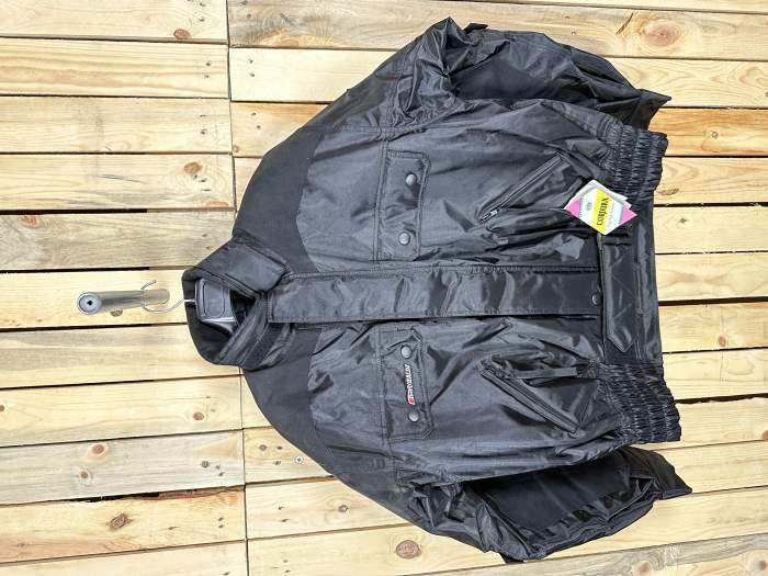 CHAQUETA T-M MOTO GARIBALDI NEGRA 1