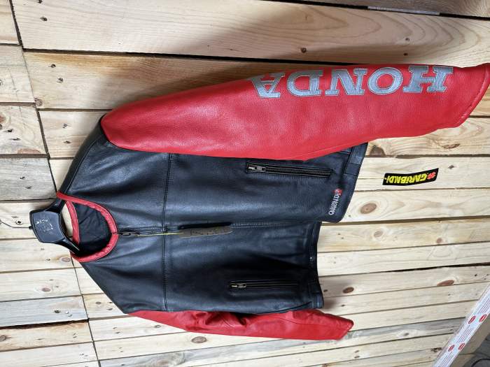 CHAQUETA T-M MOTO GARIBALDI HONDA NEGRO 48