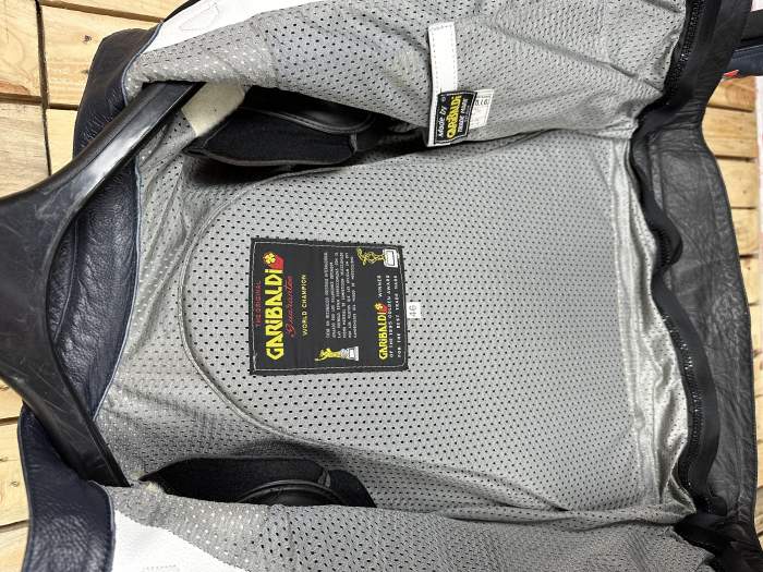 CHAQUETA T-S MOTO GARIBALDI MOVISTAR REPSOL