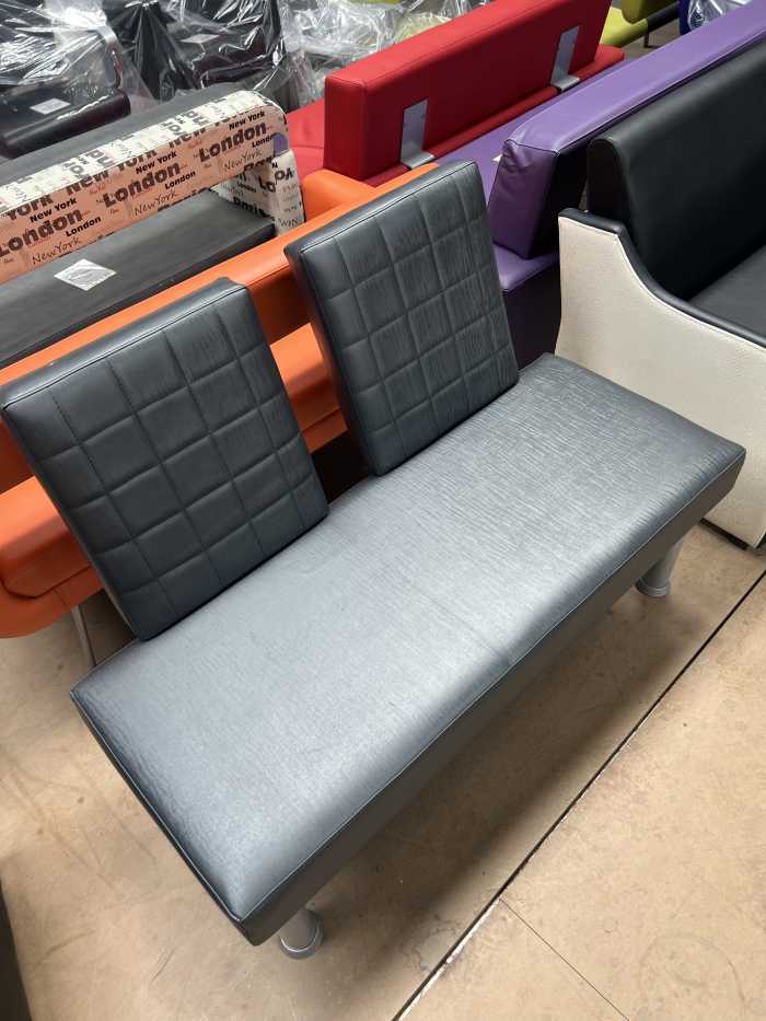 SOFA DE ESPERA MODELO DUETO NEGRO AGUAS