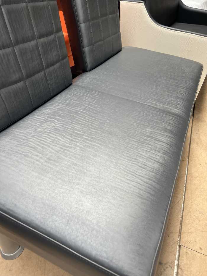 SOFA DE ESPERA MODELO DUETO NEGRO AGUAS