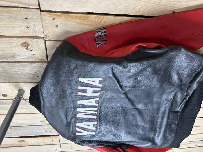 CHAQUETA T-S CASUAL GARIBALDI YAMAHA 46