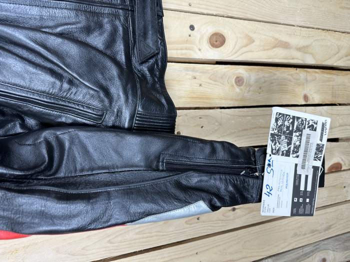 CHAQUETA T-S MUJER MOTO GARIBALDI NEGRA