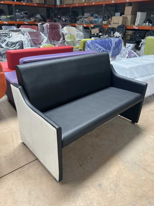 SOFA RAIMON NEGRO/BLANCO SERPIENTE