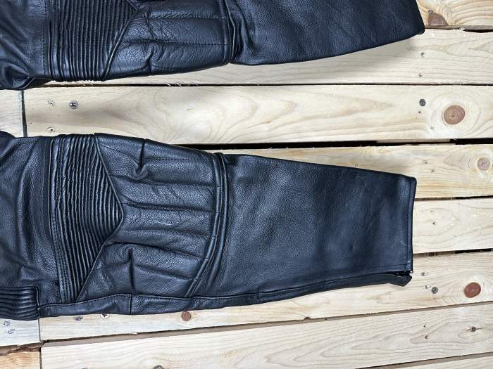 PANTALON T-2XL DE CUERO PARA MOTO GARIBALDI