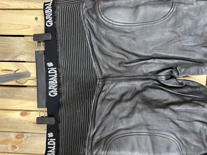 PANTALON T-2XL DE CUERO PARA MOTO GARIBALDI