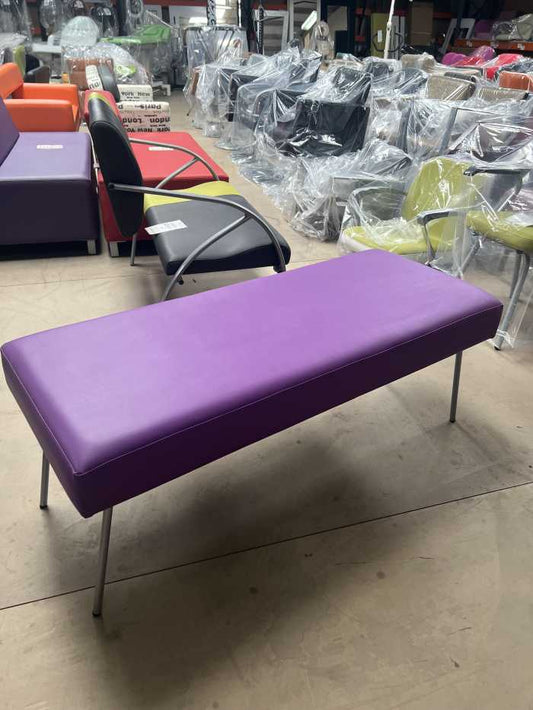 BANQUETA MORADA