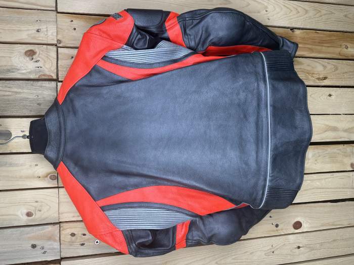 CHAQUETA T-M MOTO COMPETICION GARIBALDI ROJO 50