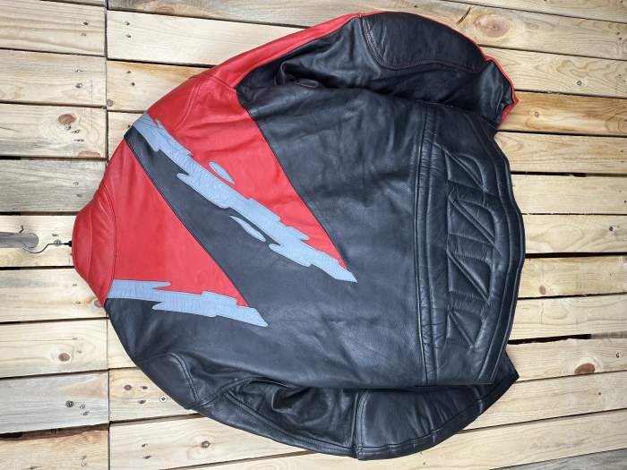 CHAQUETA T-2XL MOTO GARIBALDI ROJO