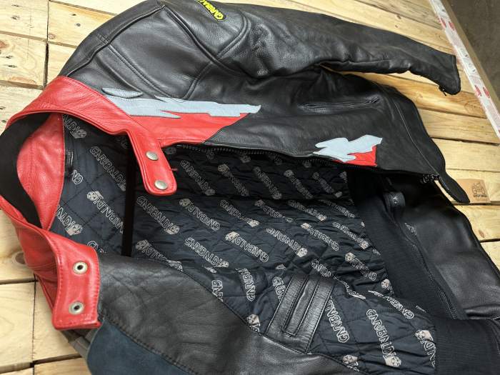 CHAQUETA T-2XL MOTO GARIBALDI ROJO