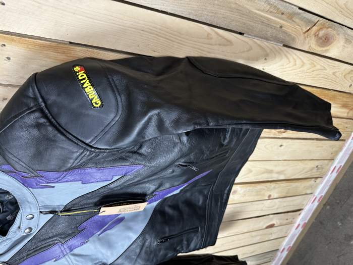CHAQUETA T-L MOTO GARIBALDI MORADO